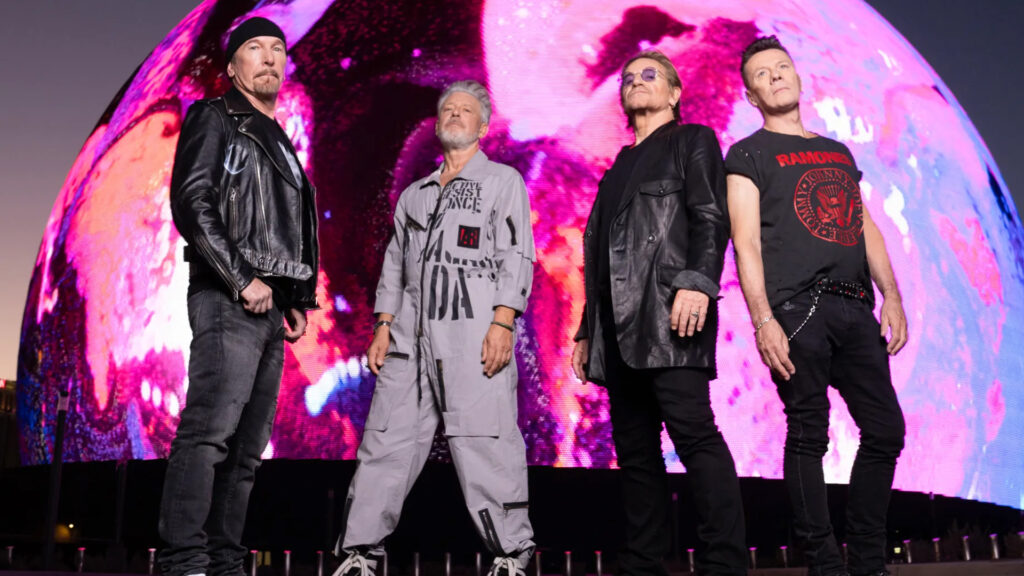 U2 Astonishing Concert